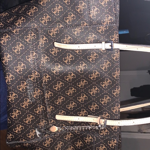 Guess bag and wallet 2 in 1 - Picture 2 of 8